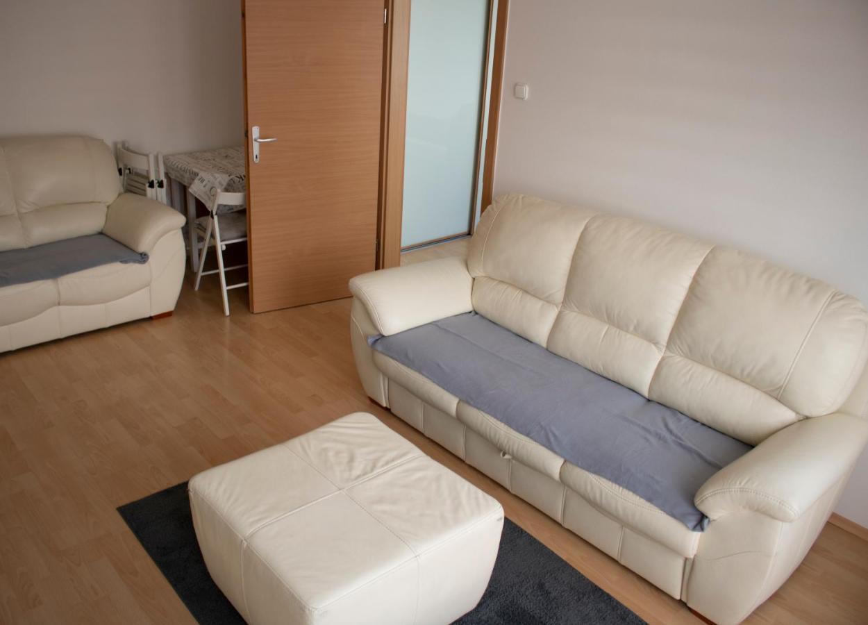 Csalogany Apartman Apartment Szekszárd Exterior foto